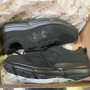 Under Armour Charged Assert 10 Black Men's Running Shoes Size 10 Extra W…